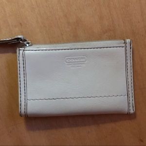 Coach - cream colored card holder/coin purse